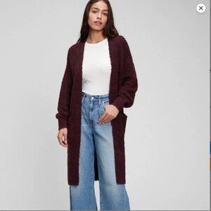 GAP Cozy Boucle Duster, Size Small, Burgundy/Merlot color.